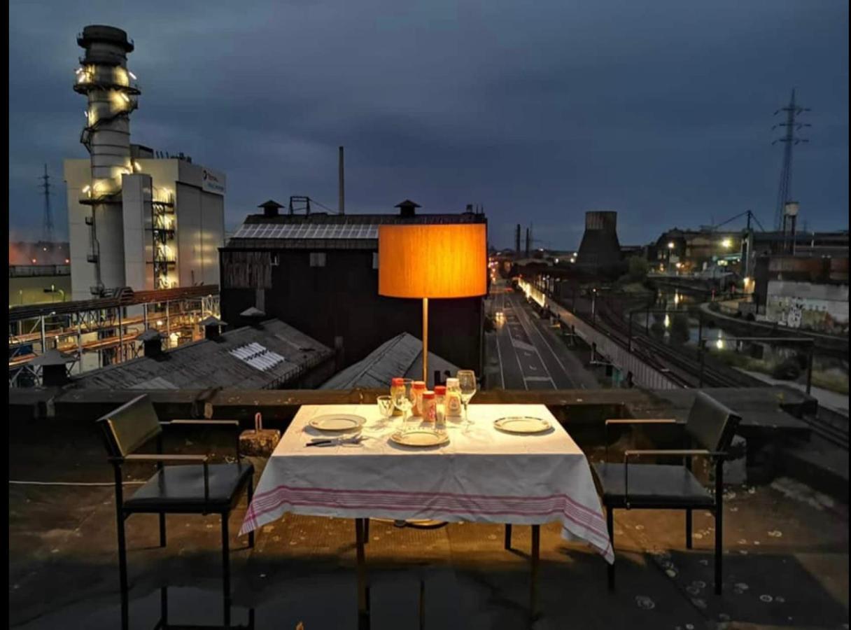 Ghostel 1St - Aventure Alternative - Guest House - Arts-Factory-Experience - For Artists, Makers And Open Minds - Attention, We Are Not A Hotel And Are Not Adapted For Everybody - Read Host Warnings Before Reservation - Www,Providence,Be Asbl Шарлеруа Екстер'єр фото