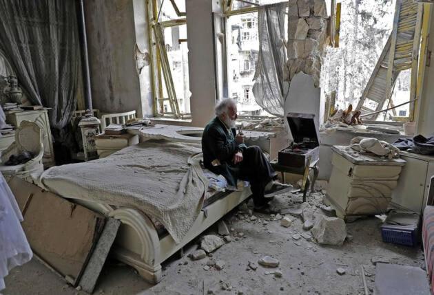 Ghostel 1St - Aventure Alternative - Guest House - Arts-Factory-Experience - For Artists, Makers And Open Minds - Attention, We Are Not A Hotel And Are Not Adapted For Everybody - Read Host Warnings Before Reservation - Www,Providence,Be Asbl Шарлеруа Екстер'єр фото